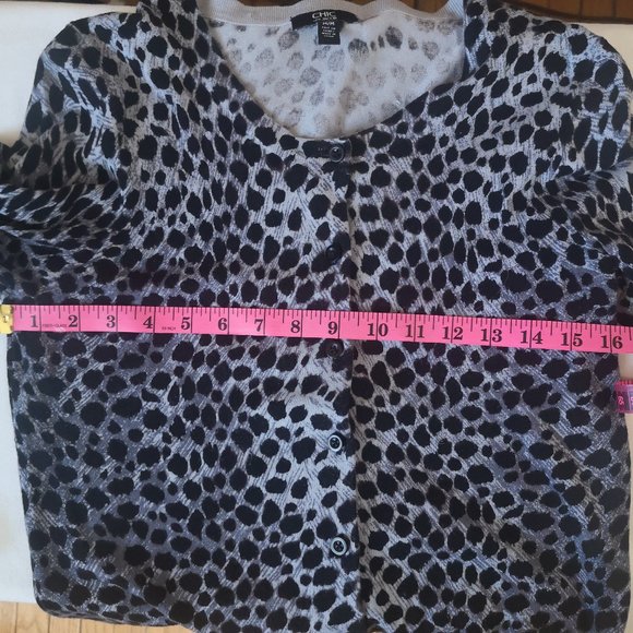 2/$40 Chic by Jacob leopard print sweater / cardigan - Picture 8 of 9